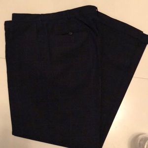 Men's Traditional Fit Wool Dress Pants